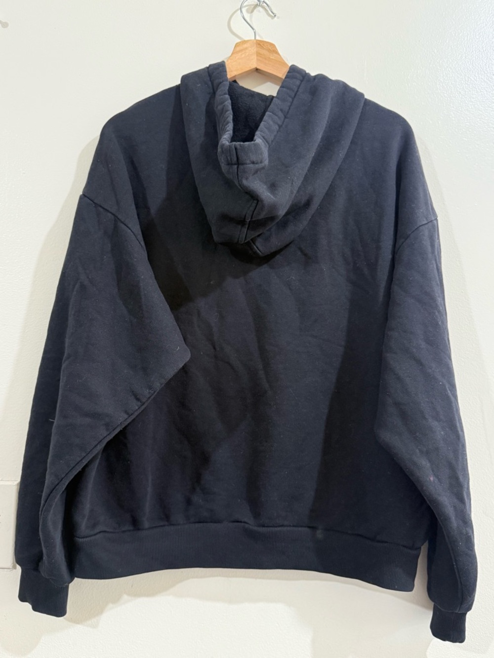 ALO Yoga Black Pullover Hoodie with White Logo - Picture 4 of 4